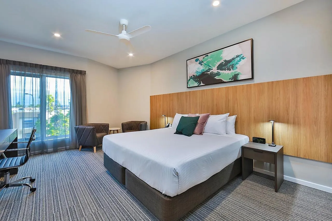 Best Western Plus North Lakes Hotel 4*,  Australia